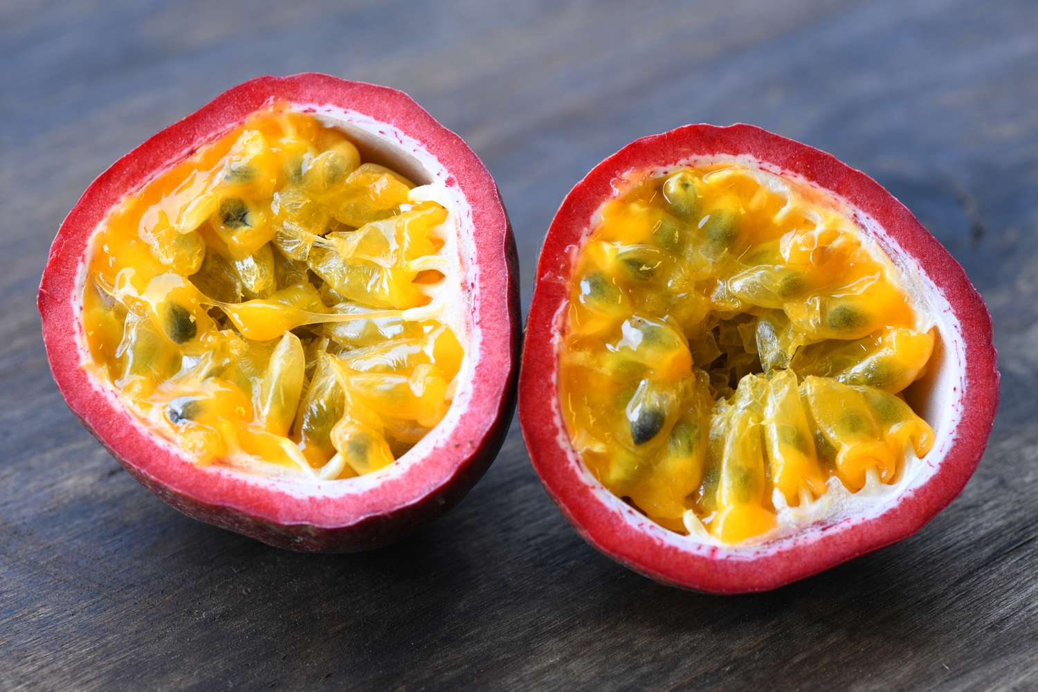 Red mix passion fruit seeds for planting tropical red varieties